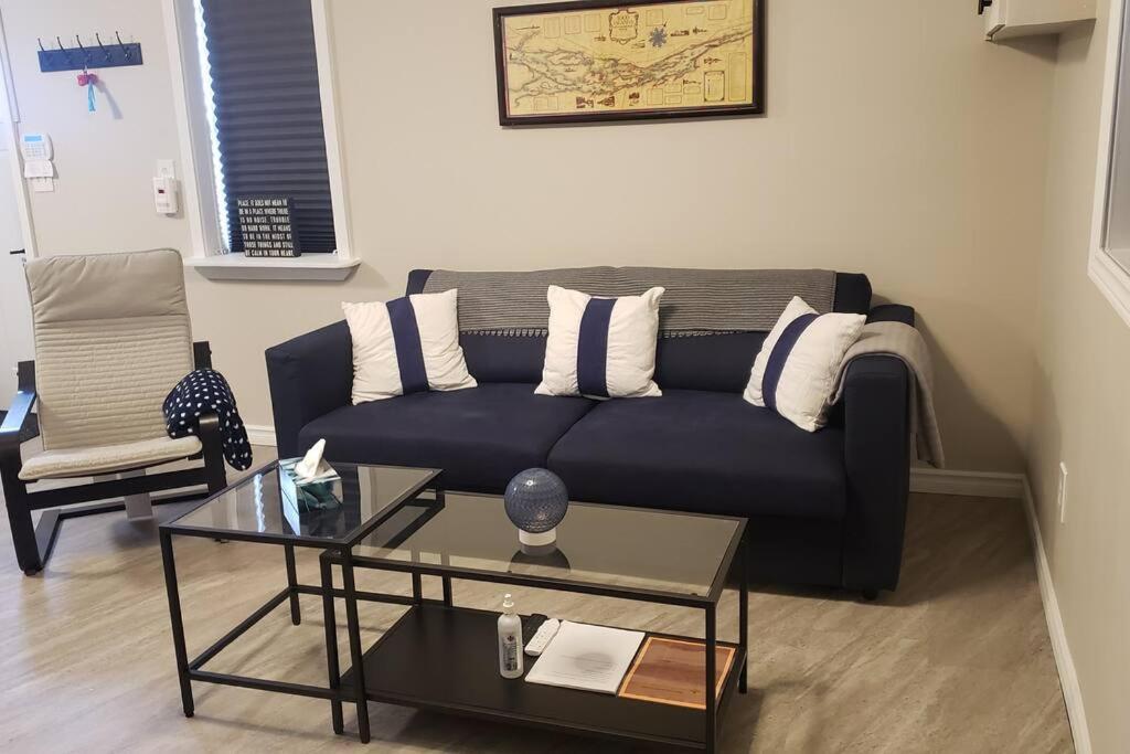 Cozy Home On A Quiet Street Minutes To Dt Kingston Luaran gambar