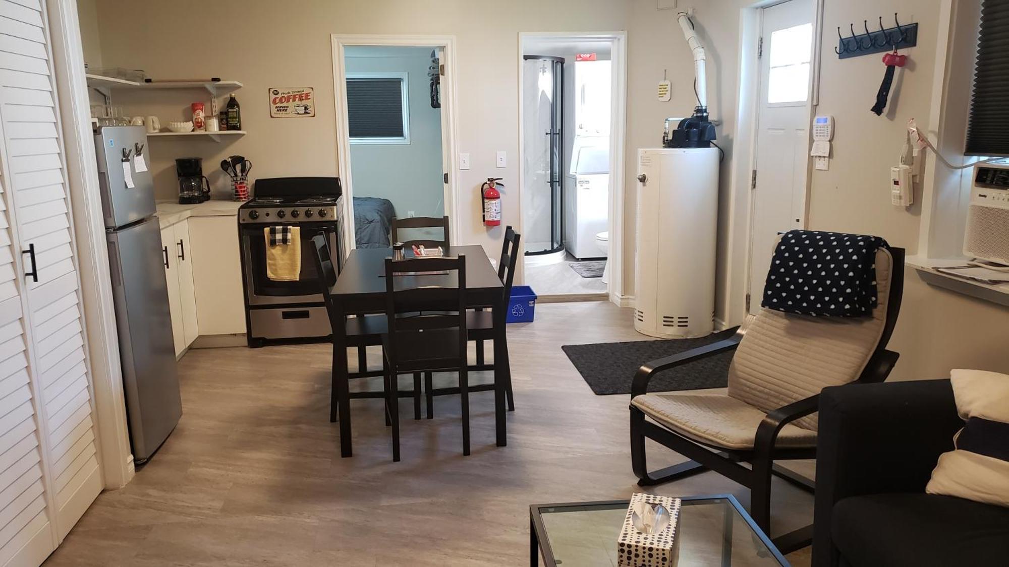 Cozy Home On A Quiet Street Minutes To Dt Kingston Luaran gambar