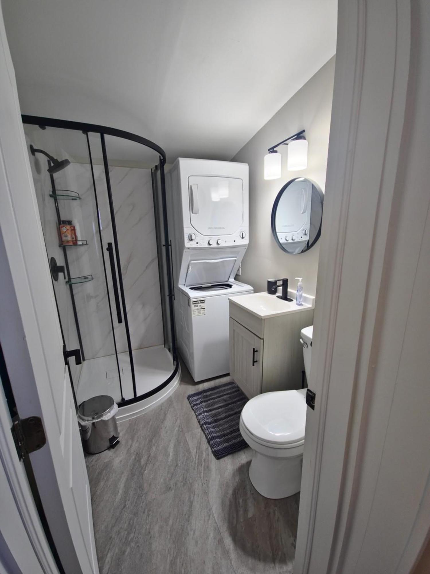 Cozy Home On A Quiet Street Minutes To Dt Kingston Luaran gambar